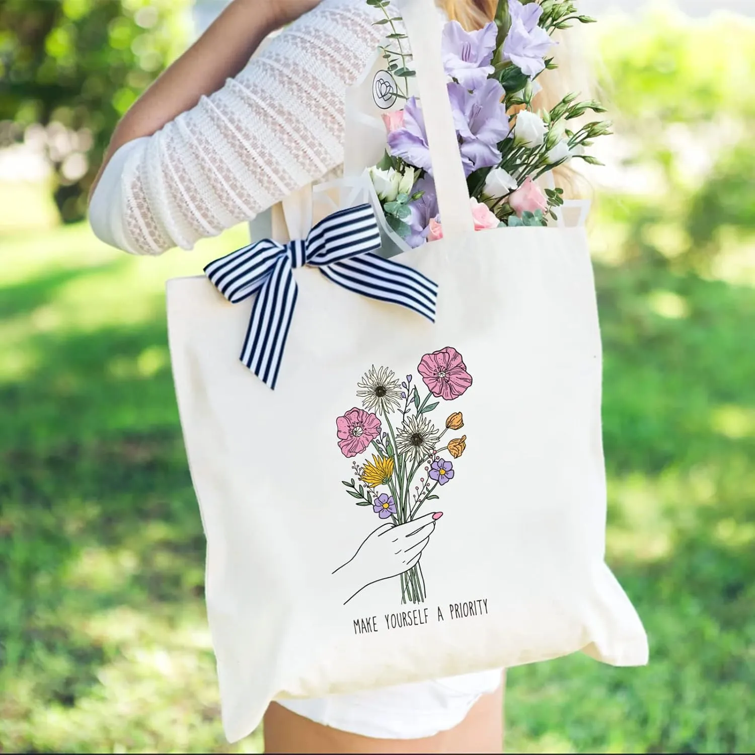 Andeiltech Canvas Tote Bag for Women Aesthetic Cute Cat Shopping Grocery Reusable Bags with Inner Zipper Women Gift
