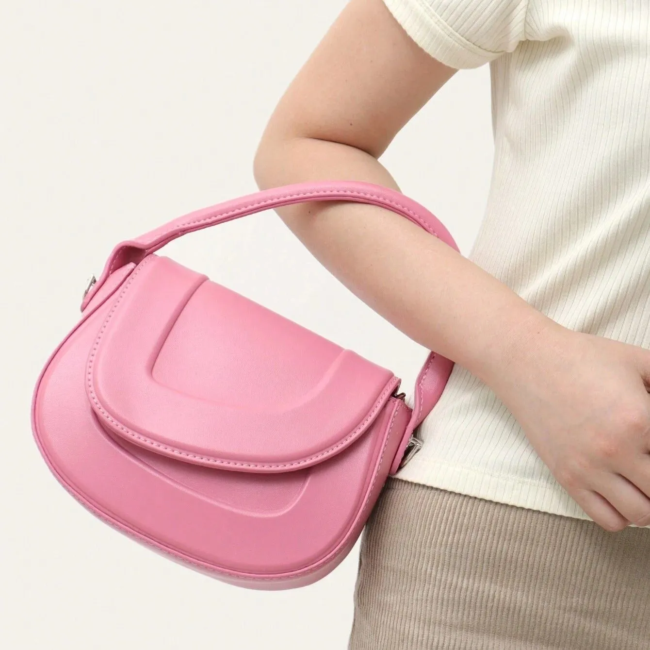 Briella | Luxe Statement Minimalist Saddle Bag