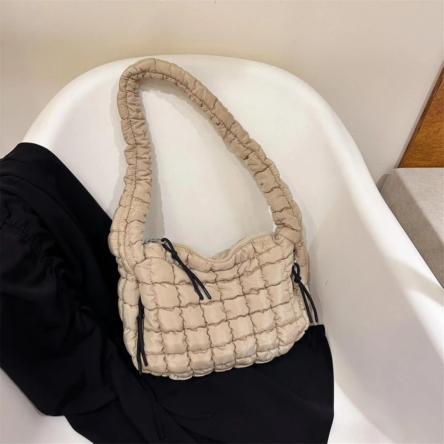 Puffer Quilted Shoulder Bags Purse Cloud Puffy Crescent Tote Bag Designer Nylon Hobos Padded Crossbody Bag for Women