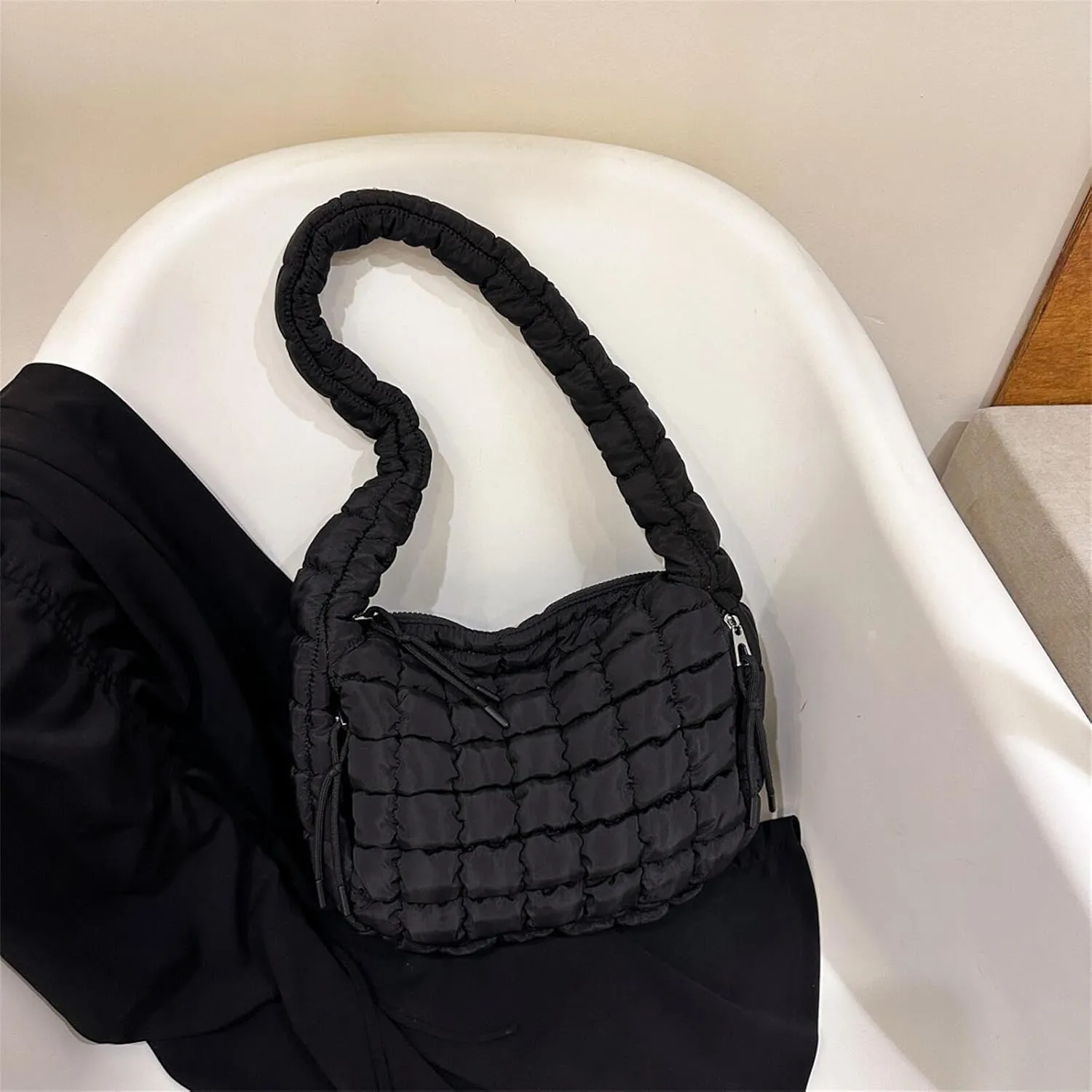 Puffer Quilted Shoulder Bags Purse Cloud Puffy Crescent Tote Bag Designer Nylon Hobos Padded Crossbody Bag for Women
