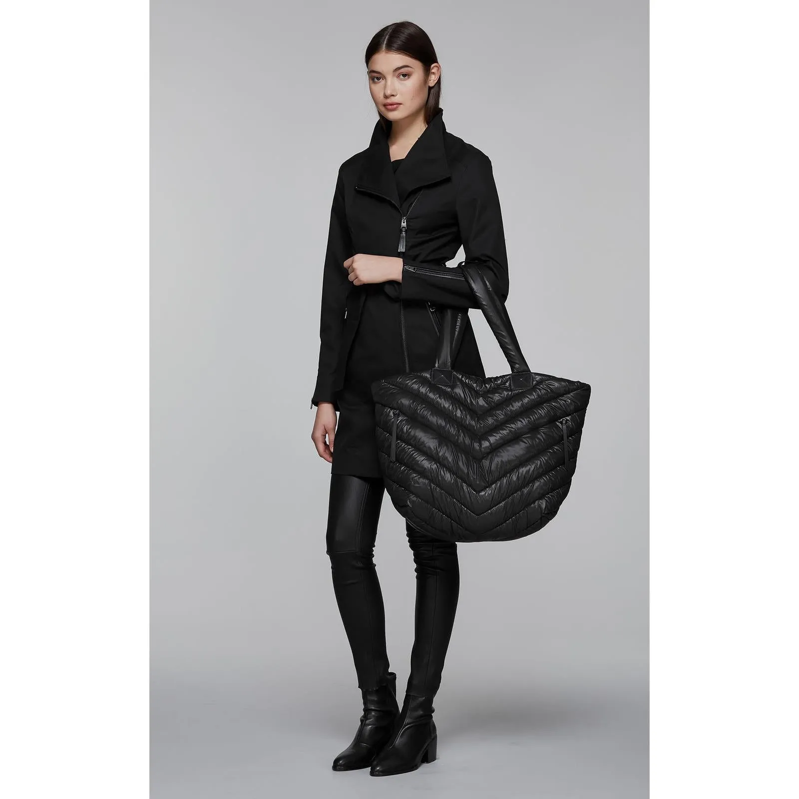 Rox Quilted Nylon Tote (Black)